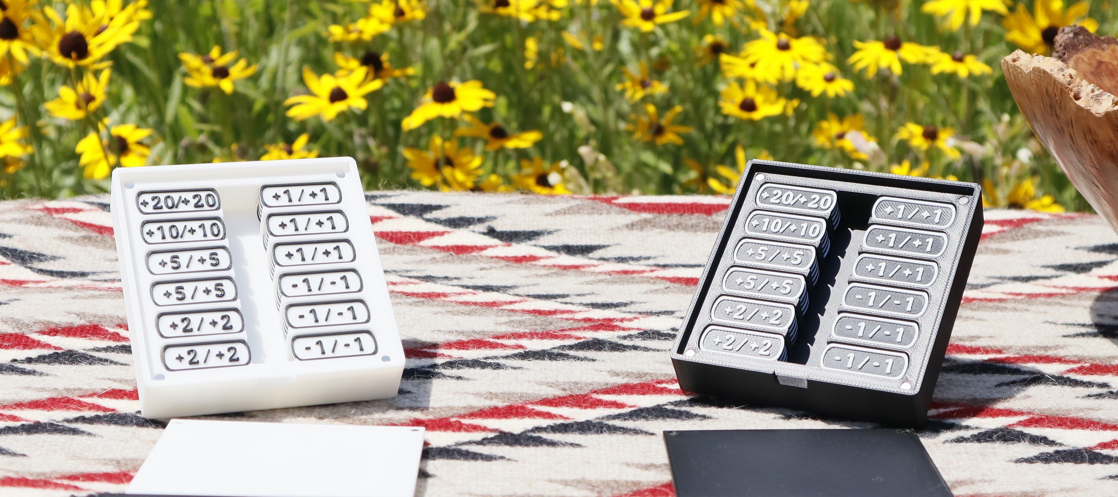 1/1 Counters: 15: +1/+1, 15: -1/-1, 10: +2/+2, 10: +5/+5, 5: +10/+10, 5: +20/+20